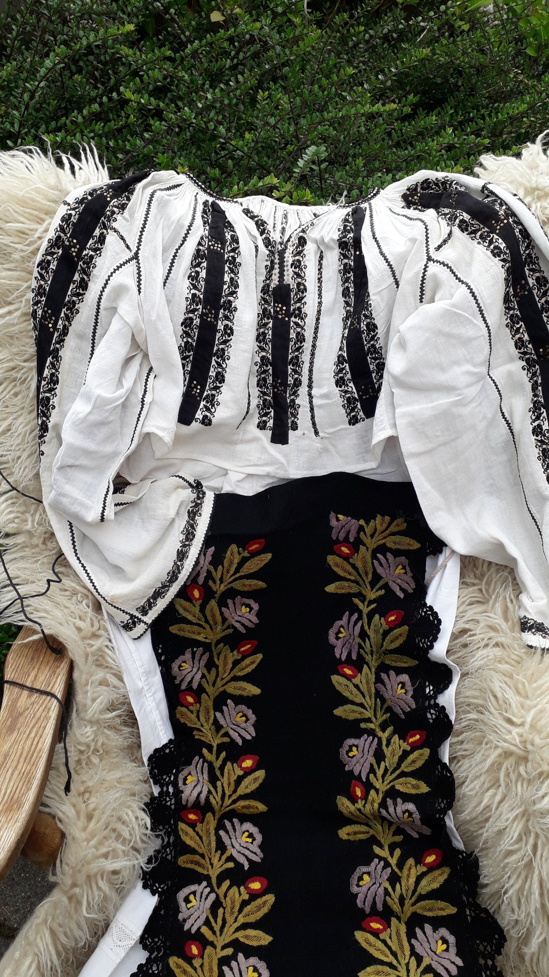 Ie din zona Transilvaniei