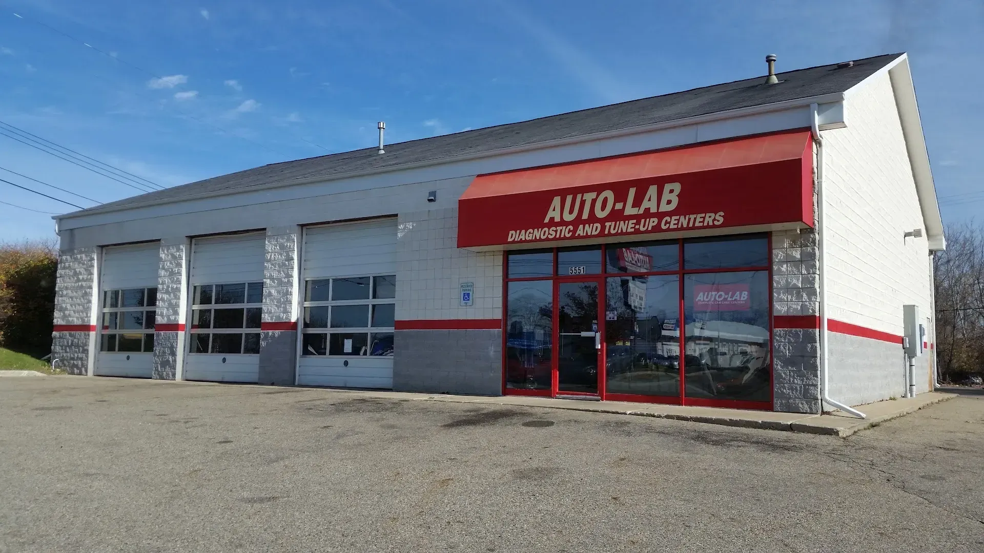 Front Of Auto Shop | Auto-Lab