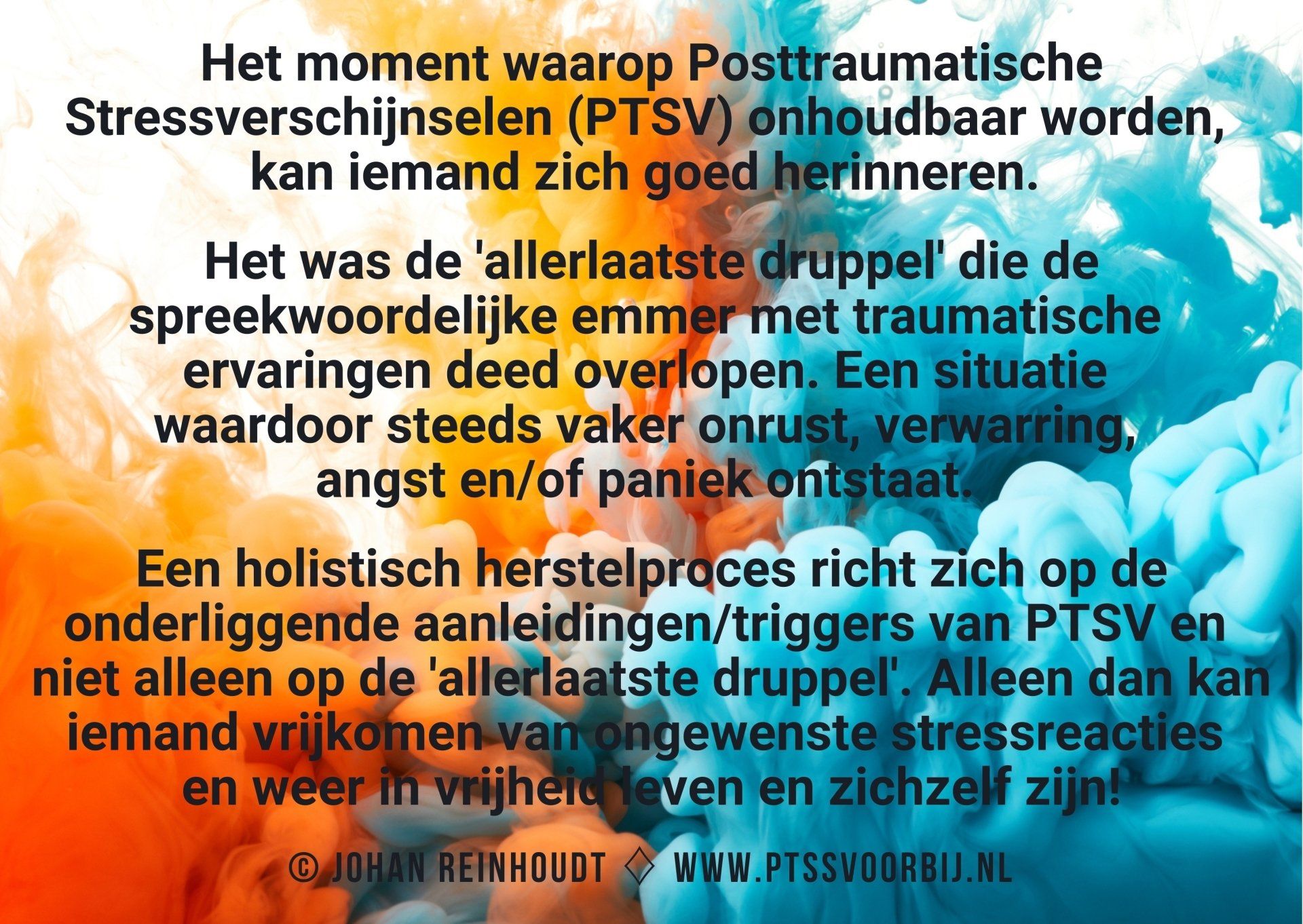 PTSS Voorbij-True Result™ PTSS en Trauma Recovery Coaching-Johan Reinhoudt- Depressieve vrouw-huilen en zittend op de vloer-Let op! - PTSS kan lijken op depressie