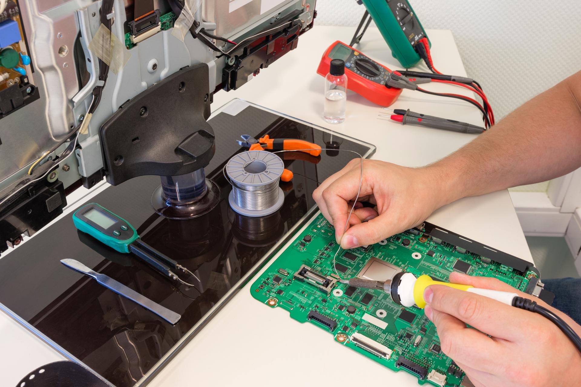 fornitura, riparazione e assistenza computer