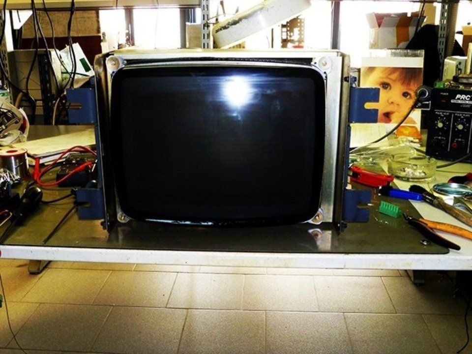 monitor obsoleto guasto