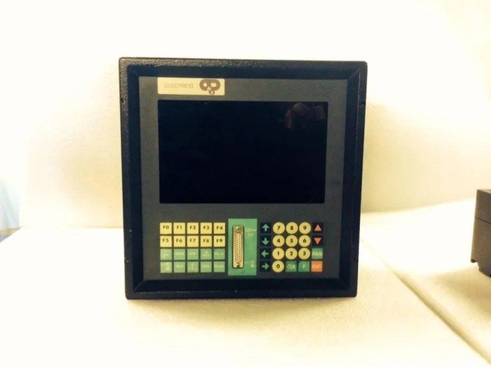 computer industriale da riparare