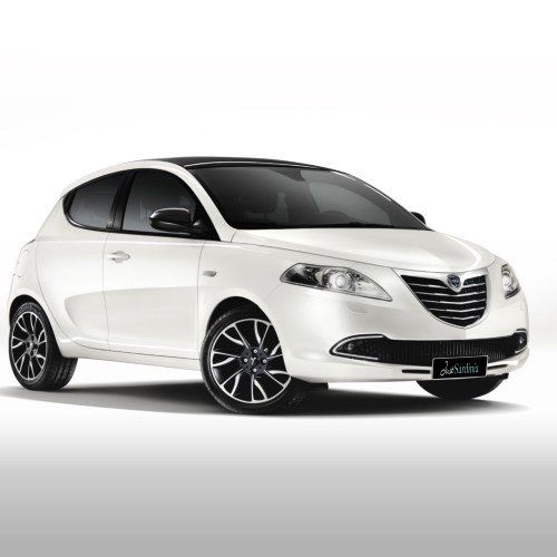 Lancia Y bianca su sfondo grigio e bianco