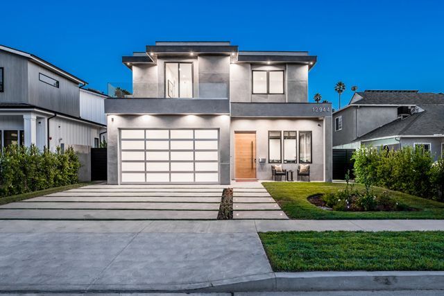 exterior-view-of-a-contemporary-new-home-in-los-an-2026-01-08-00-25-58-utc