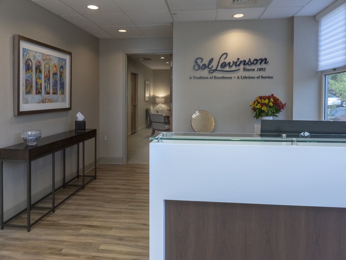 Arrangement-office-lobby-Pikesville
