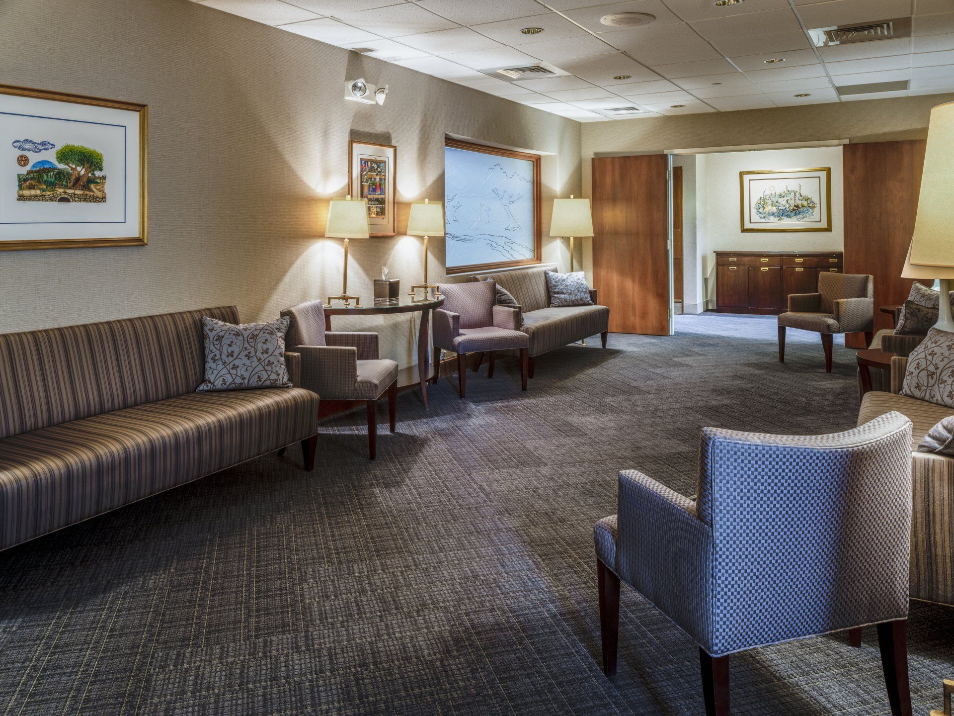 Main-Chapel-family-room-receiving-condolences