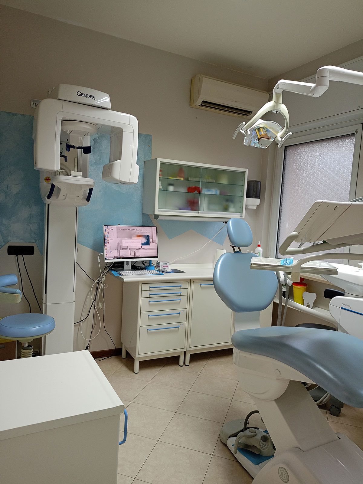 strumenta per la parnoramica dentale