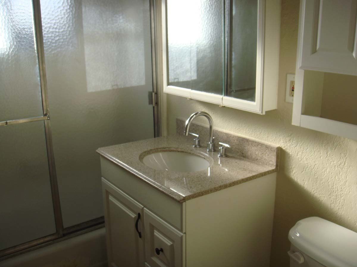 Laurel Place - Bathroom
