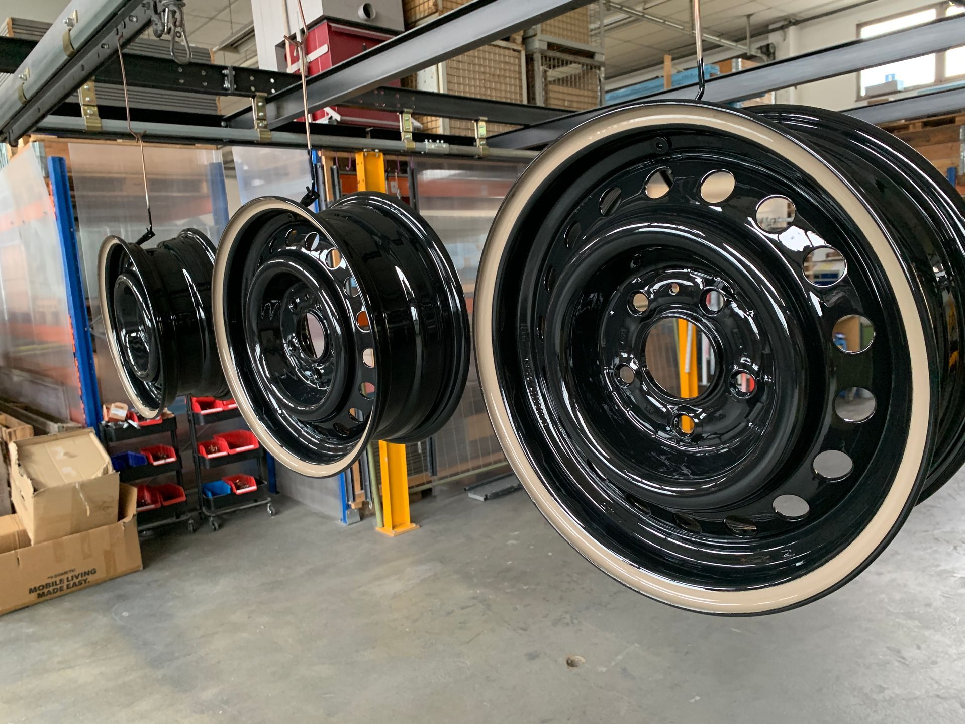 Vier Jahreszeiten 

auf Stahlfelgen