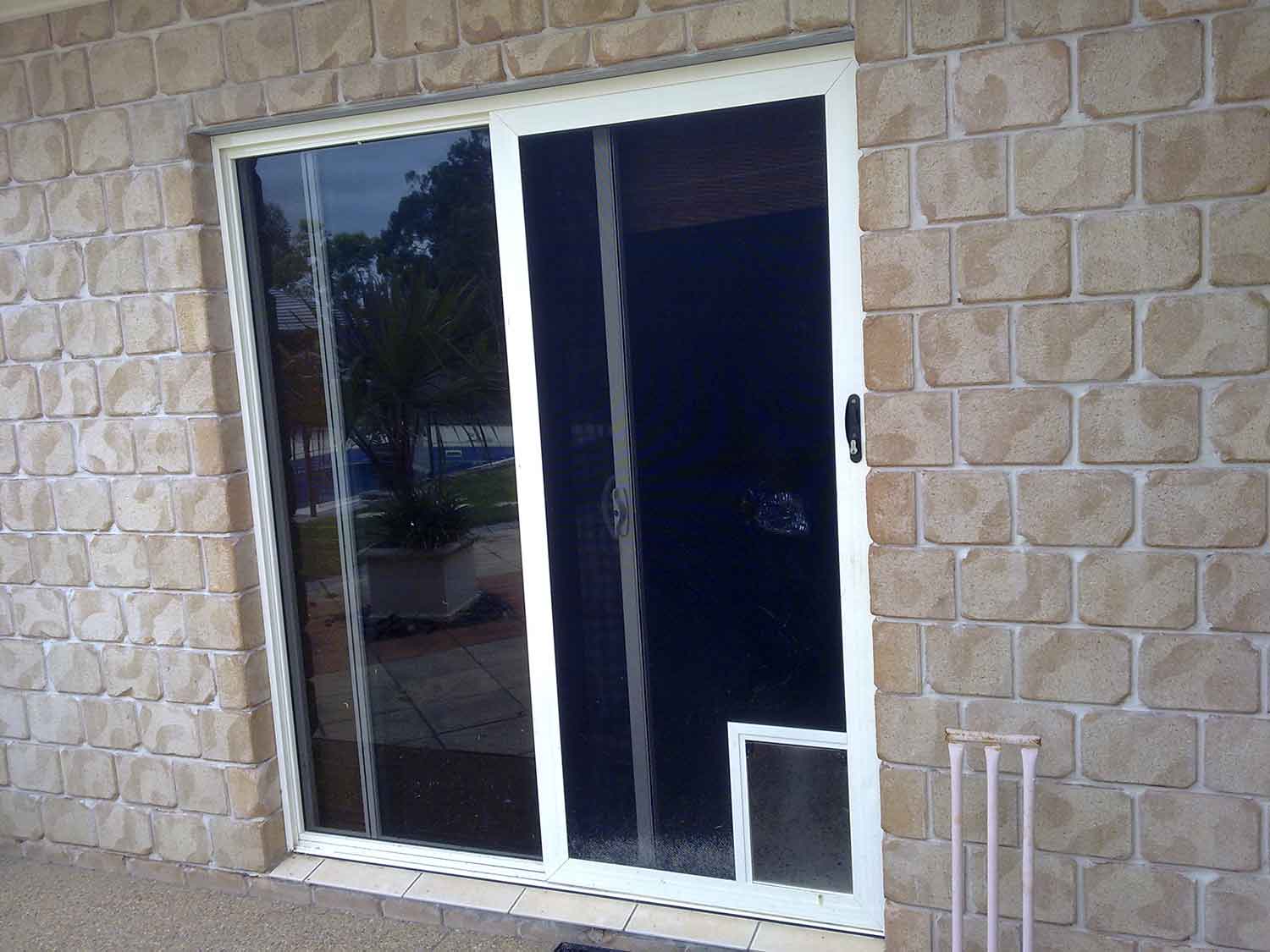 Fly Screen - Capricorn Coast, QLD - Capcoast Glass