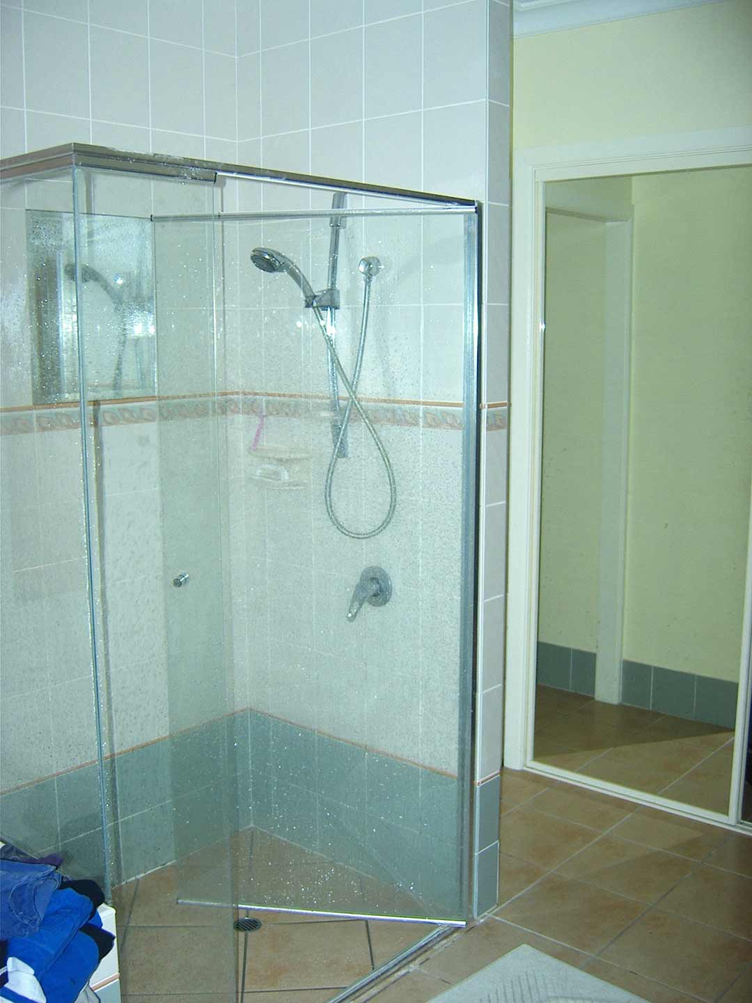 Glass Shower Screen - Capricorn Coast, QLD - Capcoast Glass