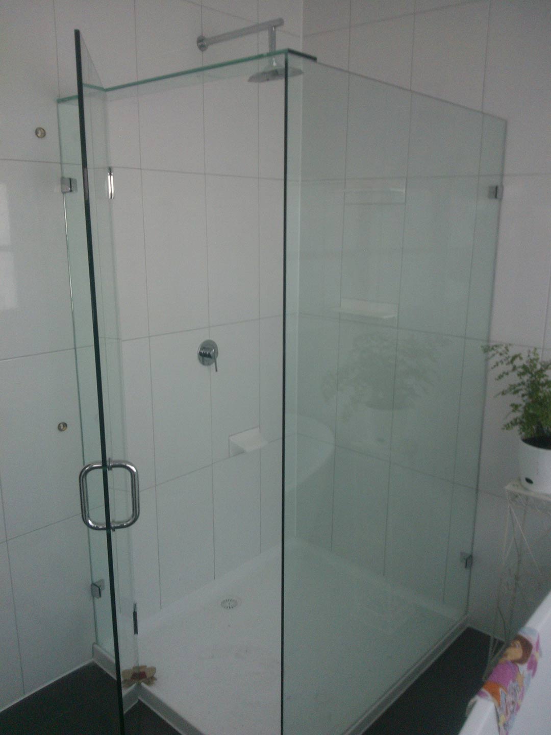 Glass Shower Screen With Metal Handle - Capricorn Coast, QLD - Capcoast Glass