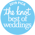 A blue circle with the words `` the knot best of weddings '' written on it.