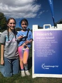 Mimi Leahy and her T1D younger sister
