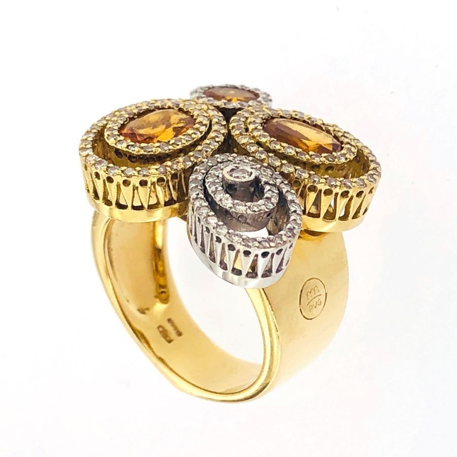 anello in oro bianco e giallo