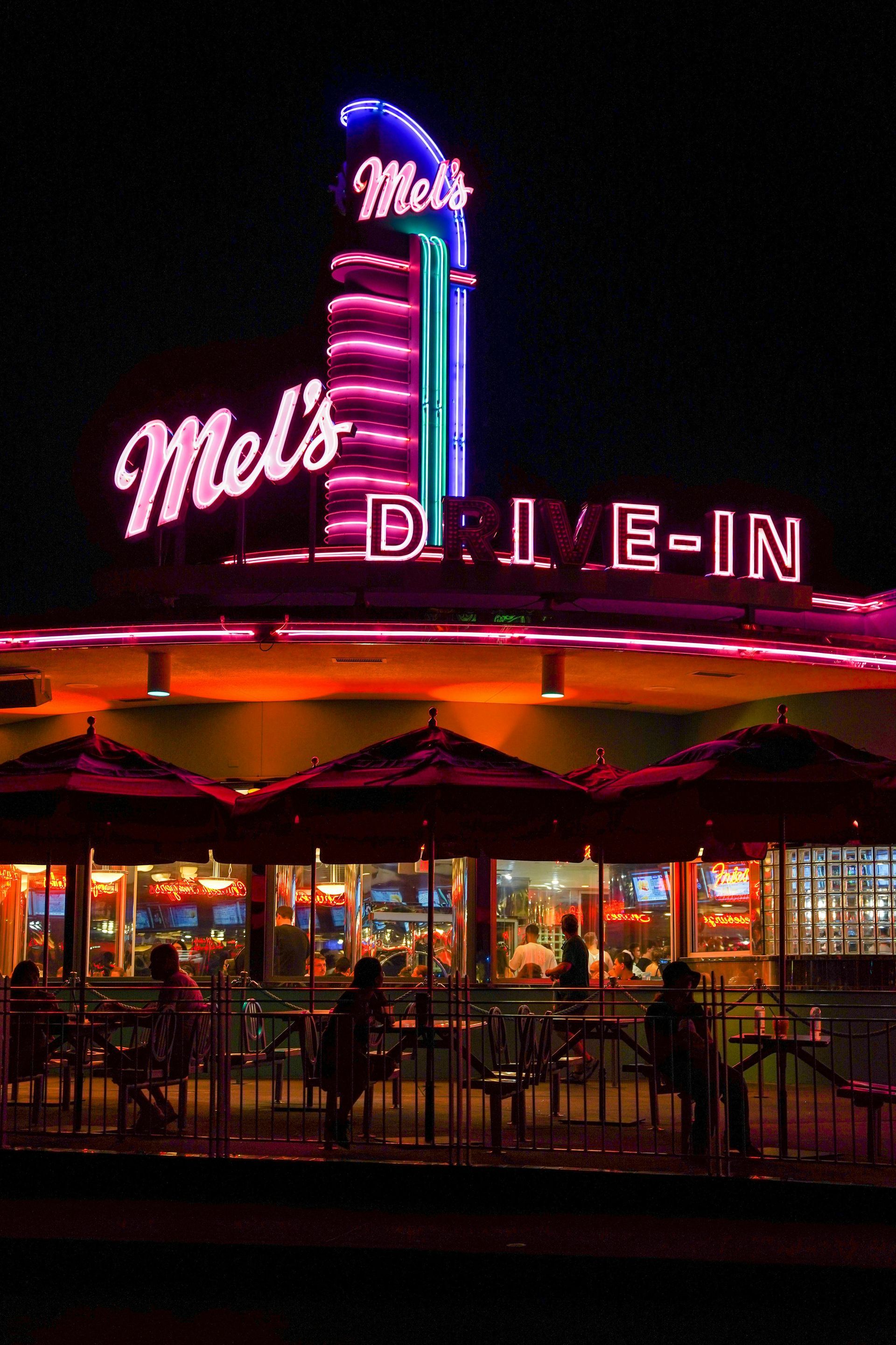 Get tailored restaurant insurance in Florida, Arizona, Texas, Washington, and Idaho. Protect your bu