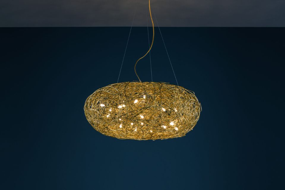 Lampada da interni e cappelli