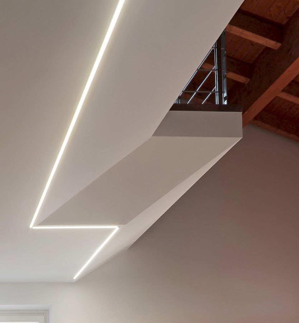 Lampada architetturale a linea