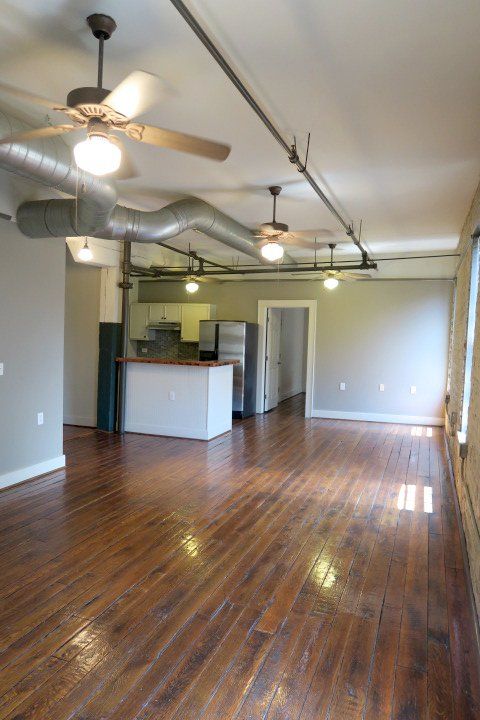 Piedmont Leaf Lofts Dining Room