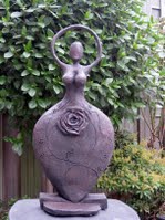 Godin van de Vruchtbaarheid- Keramisch Kunstwerk