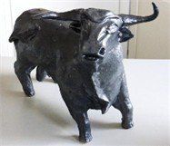 Stier - Keramiek Kunstwerk