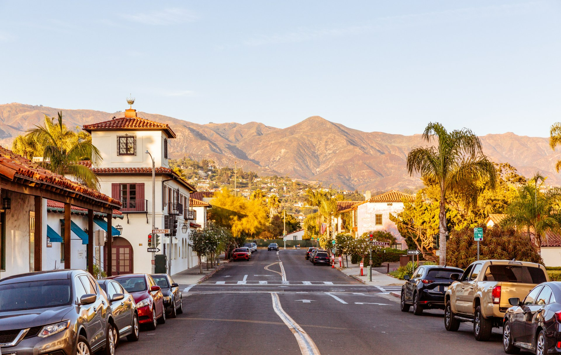 Mountains In The Background, California, USA - Poway, CA - TNN Beauty Salon & Barbershop