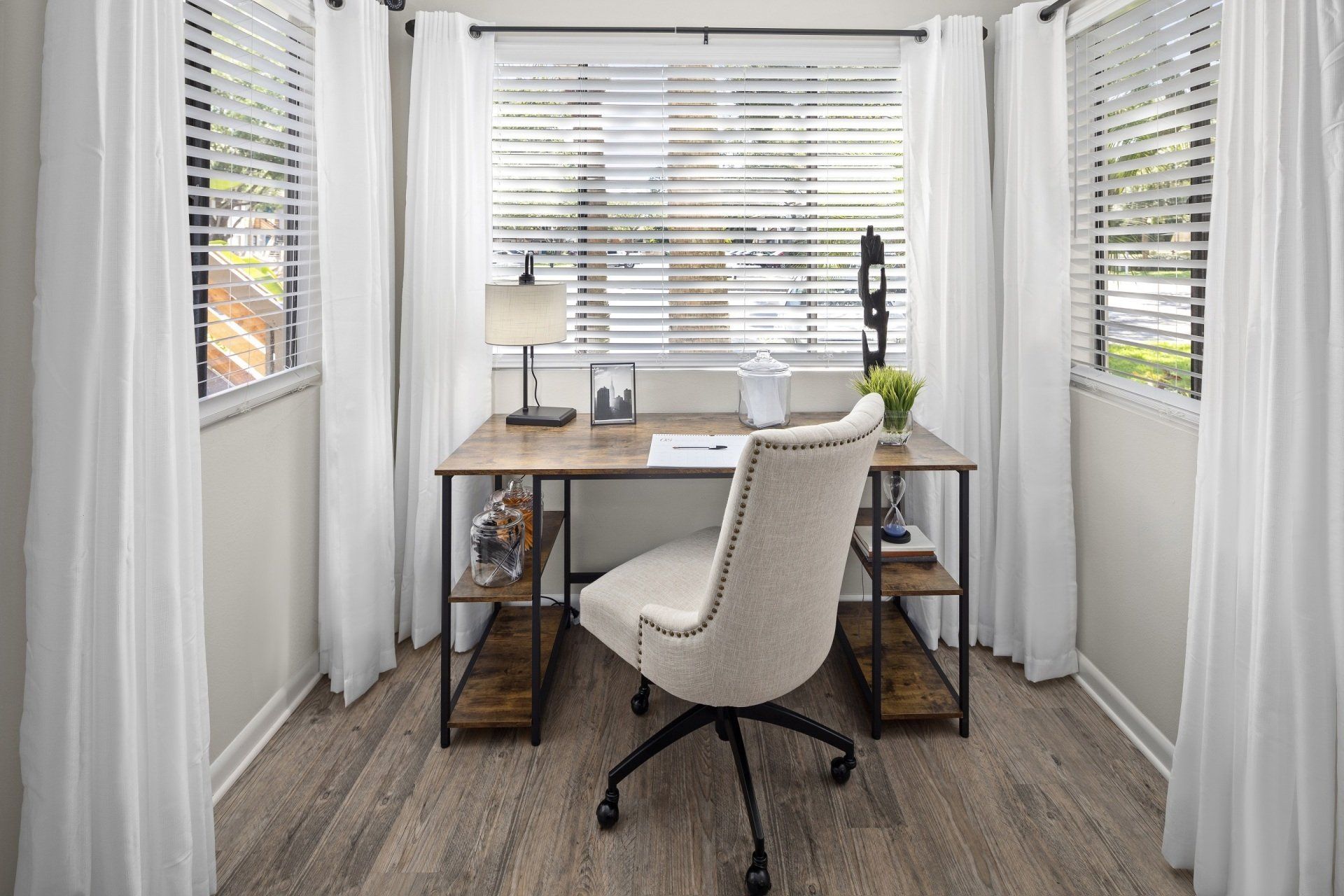 Home Office Space | City Harbor