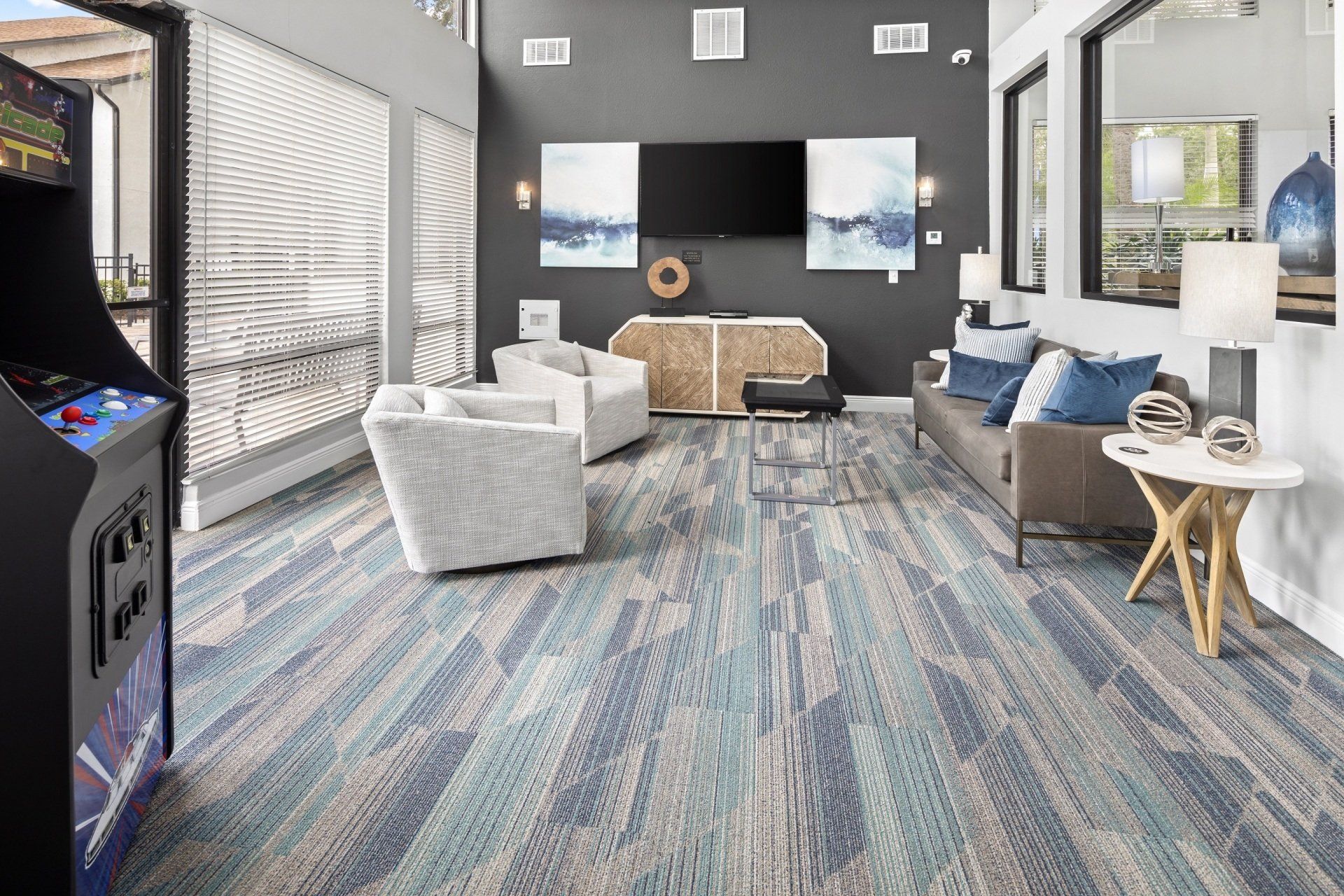 Clubhouse  Lounge  | City Harbor