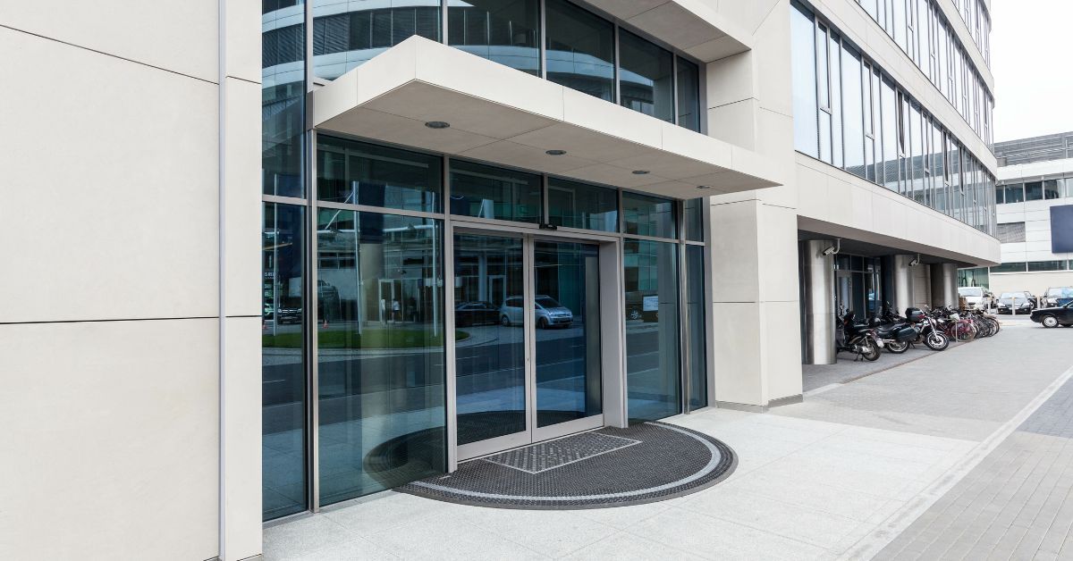 Advantages of Sliding Doors for Business