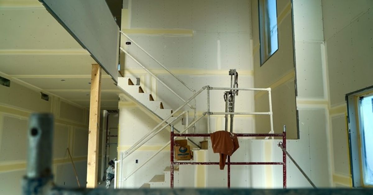 Steps To Take After Your Drywall Suffers Water Damage