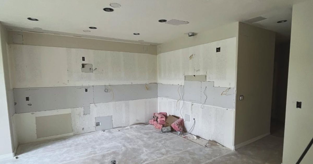 14 Main Reasons Why Your Drywall Is Cracking