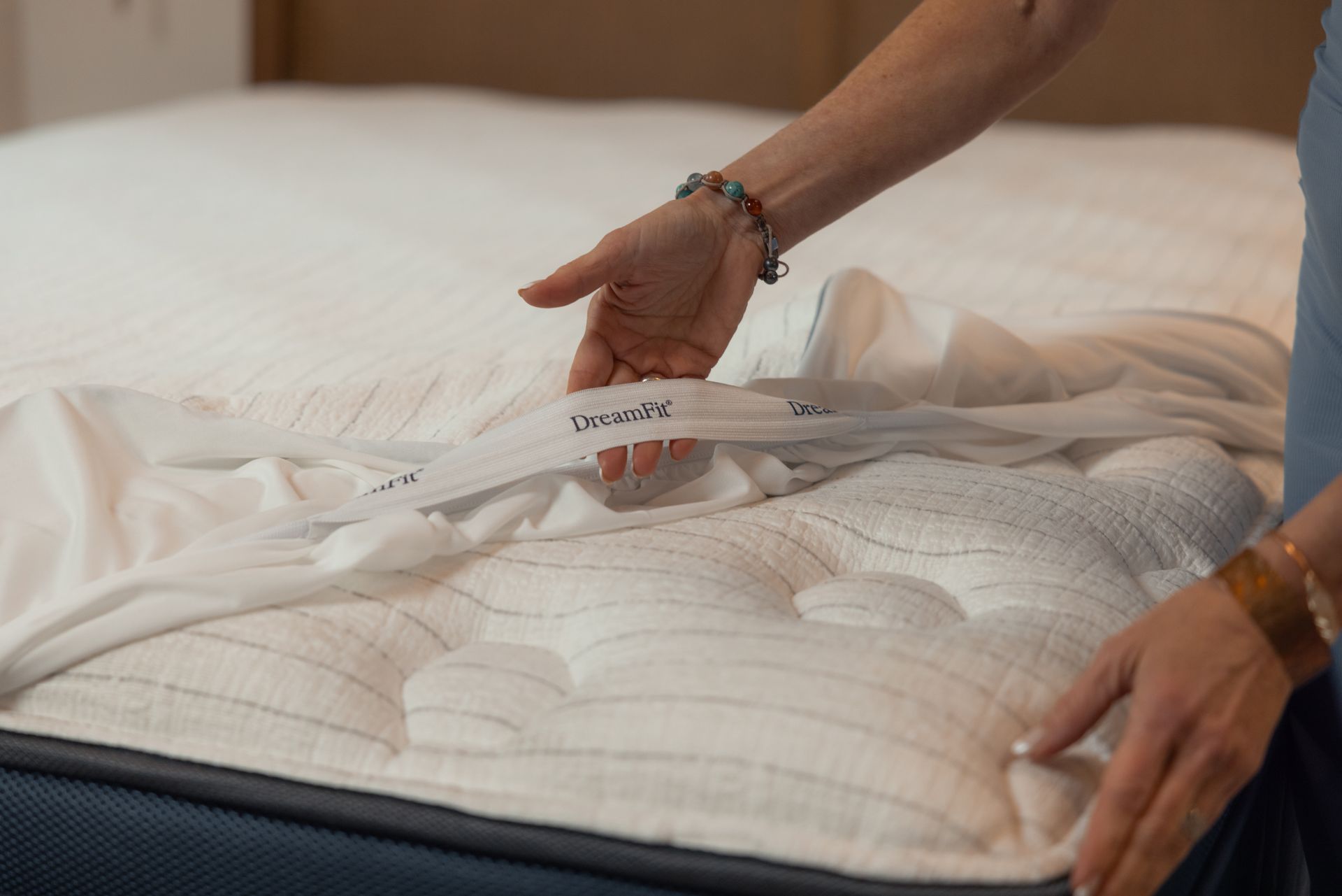 A card that says growing sleep system on it