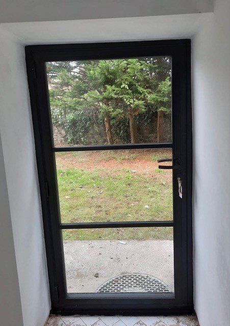 aluminium entrance door