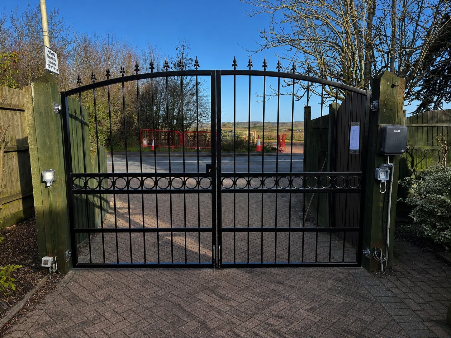 Nottingham Metalworks made to measure supplied and fitted wrought iron driveway gates in Nottingham 
