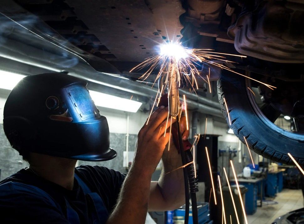 Nottingham Metalworks welding a car in Nottingham