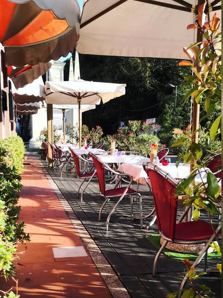 ristorante con dehors