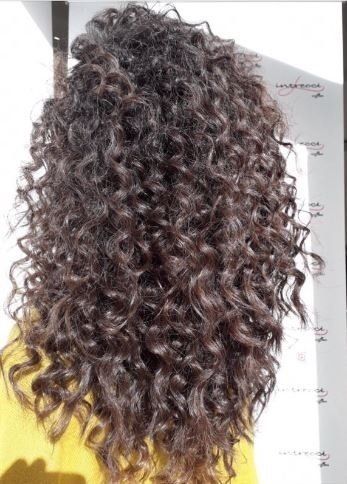 Capelli lunghi ricci