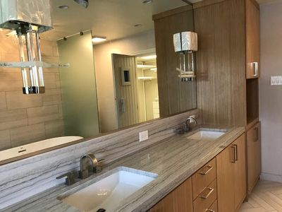 Bathroom cabinet contractor carrollton tx