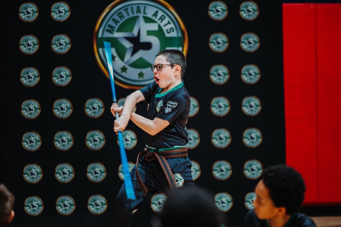 The word placeholder is on a gray background.