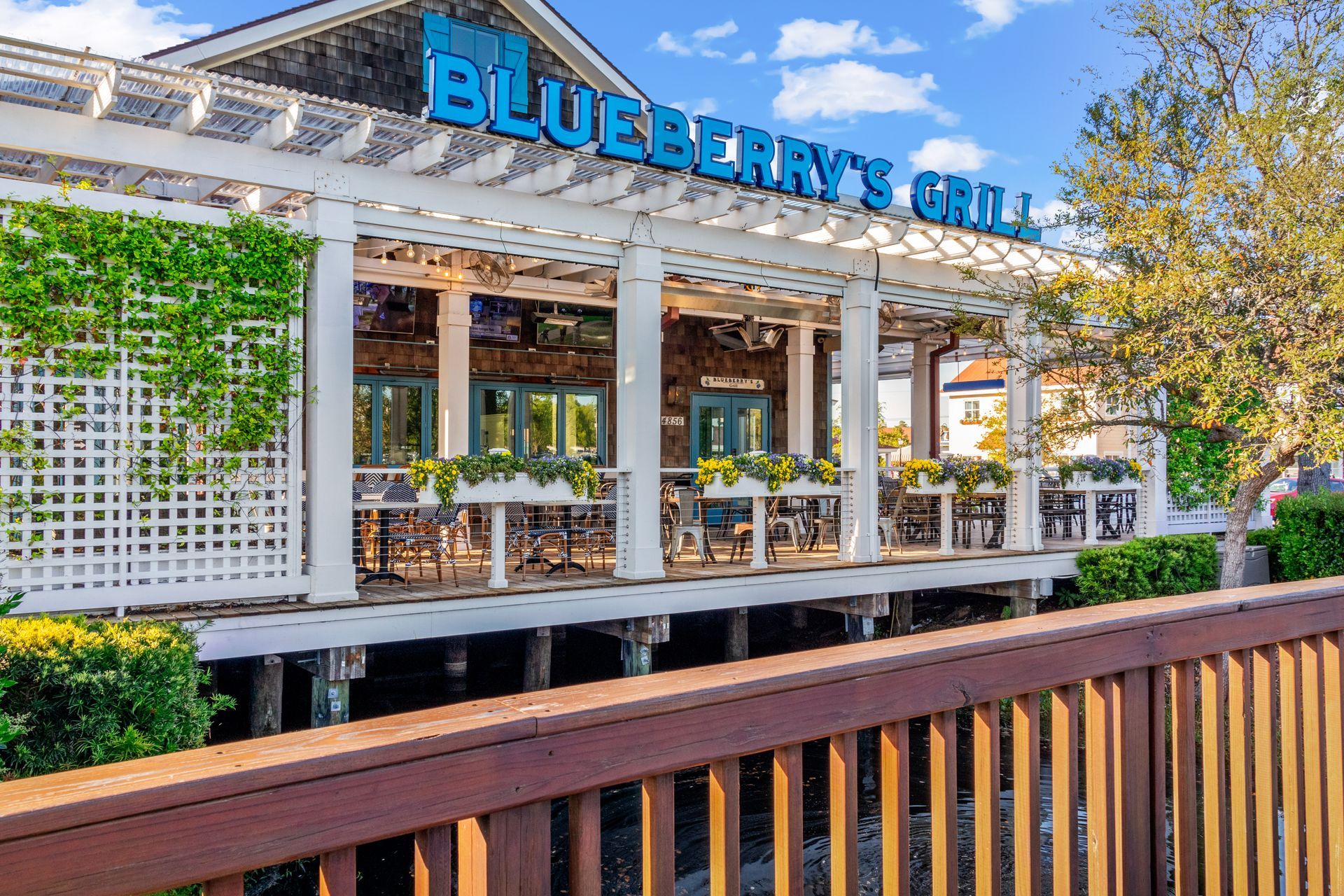 Blueberry's Grill Waterfront Dining