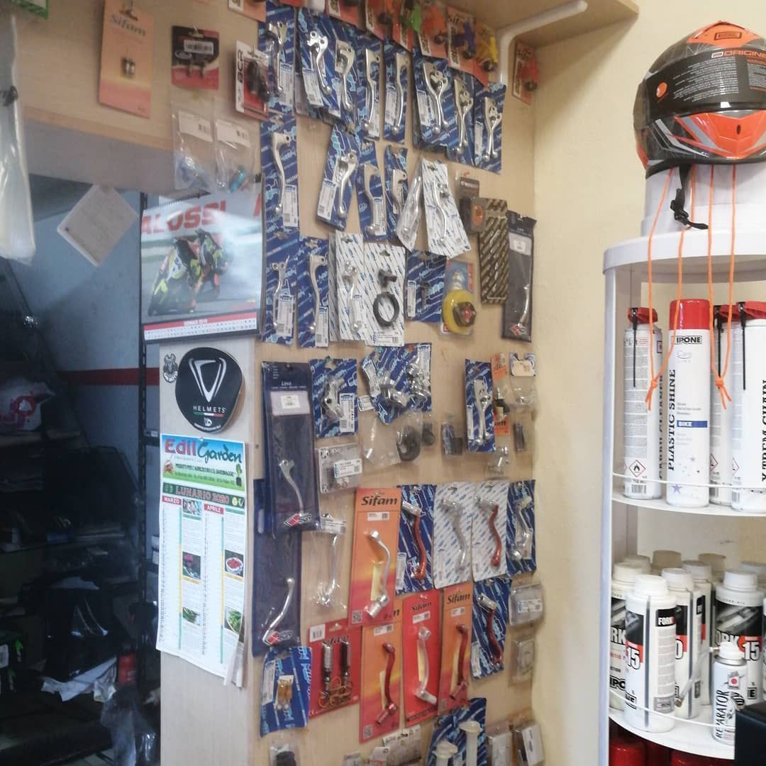 dm moto, ricambi moto