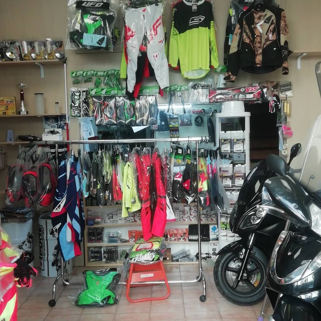 dm moto, caschi, accessori e abbigliamento moto