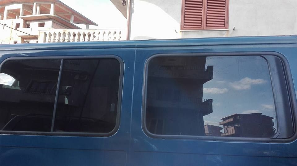 dm moto, oscuramento vetri