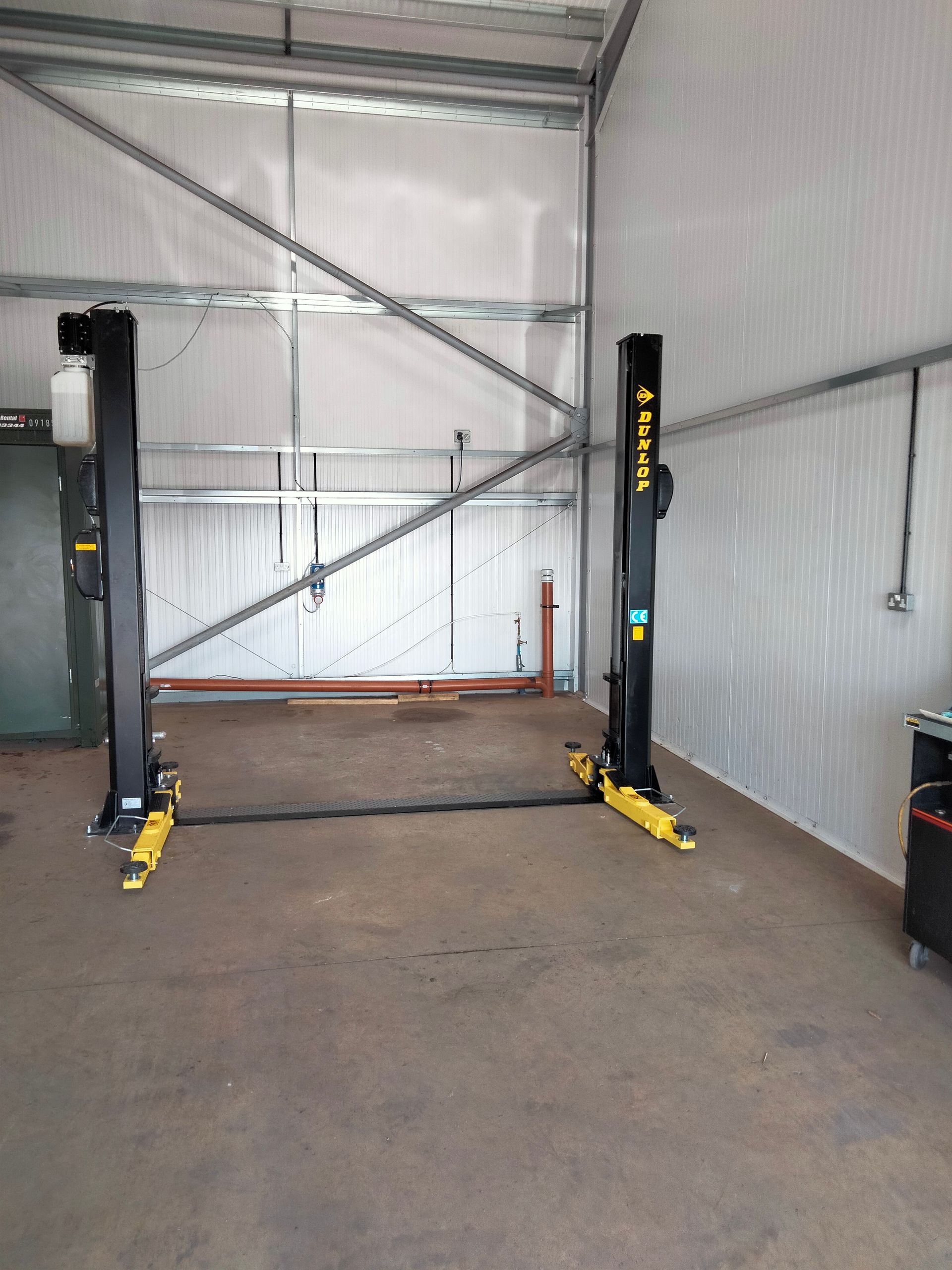 Dunlop DL240+ 2 Post Lift