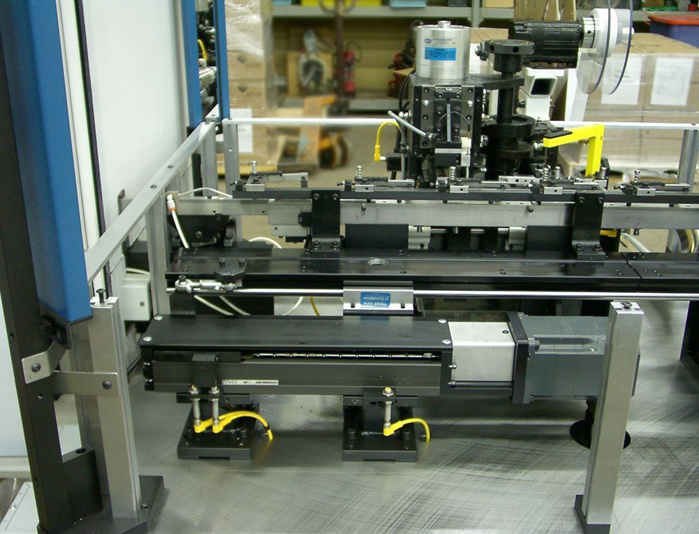 Very high speed servo fed programmable insertion machine