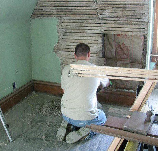 R .E Plastering And Drywall