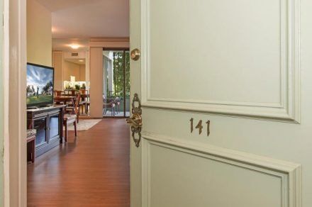 141 Kahala Beach | Honolulu, HI