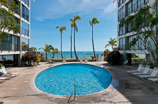 141 Kahala Beach | Honolulu, HI