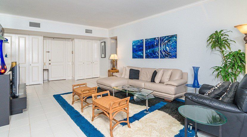 350 Kahala Beach | Honolulu, HI