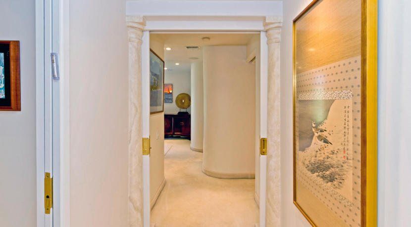 441 Kahala Beach | Honolulu, HI